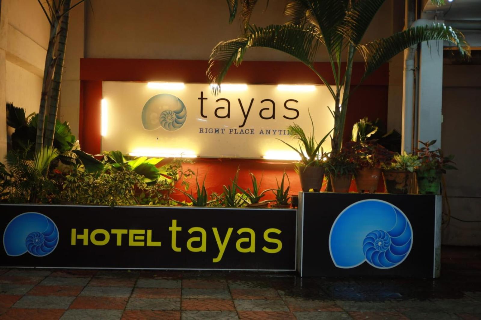 Hotel Tayas Trippapur Eksteriør billede